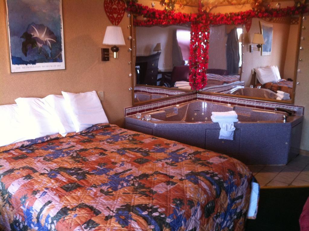 Northgate Inn Saginaw Ngoại thất bức ảnh